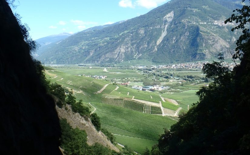 Electro-dance yodelling and other Valais videos