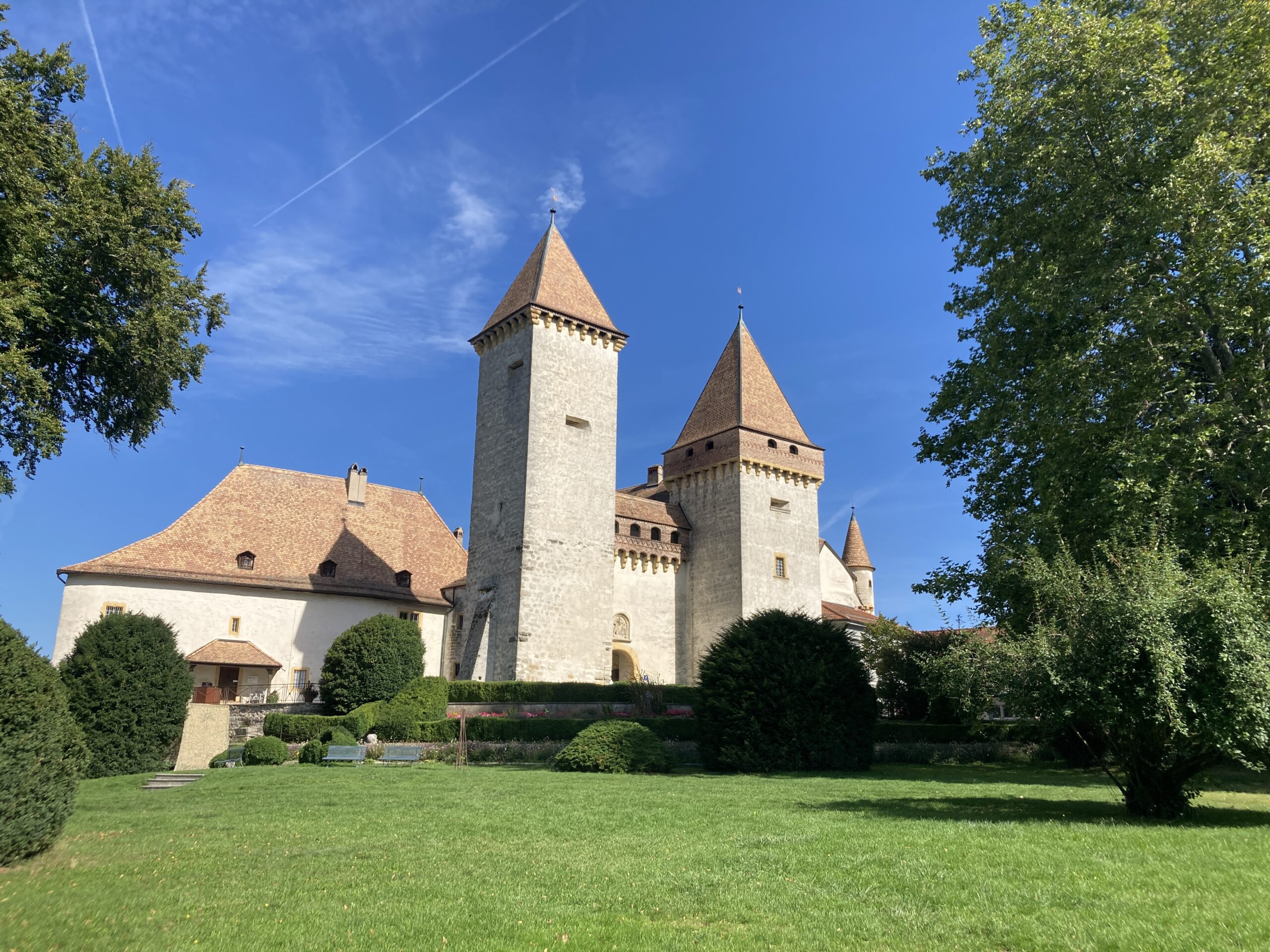 From L’Isle to La Sarraz on a Bike via Romainmôtier